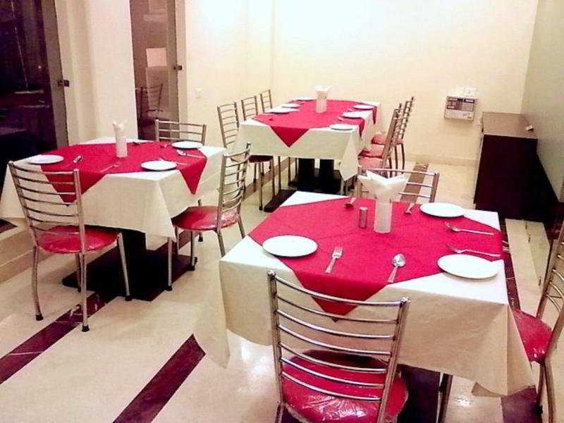 The Pearl- A Royal Residency 3* New Delhi